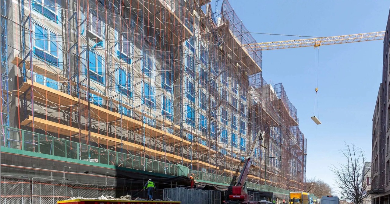 CHV tops out Clarkson Estates - design by CetraRuddy and Starr Whitehouse